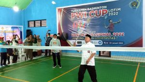 Dibuka Bupati Lotim, 60 Peserta Mulai Berlaga di Turnamen Badminton PWI Lotim Cup 2022