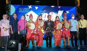 Tim Kesenian KSB Tampil Memukau di Parade Kebudayaan HPN Kendari