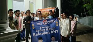 Semarakkan Gema Takbir Idul Fitri, Relawan AHY Beri Bantuan Bedug untuk Masjid Masyarakat Banten