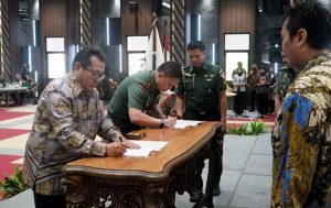 Penandatanganan PKS Antara SMSI dengan TNI AD Bentuk Sinergi Dalam Menjaga NKRI Dan Cita-cita Kemerdekaan