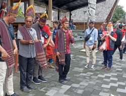 Ekspedisi Toba- HPN 2023: Dua Pengurus SMSI Sumut Ditambali Marga Batak