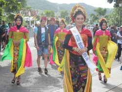 Kenalkan Budaya, Putri Mandalika Bersama Sepuluh Finalis Dampingi Pembalap WSBK