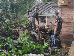 Kodim 1607/Sumbawa Sigap Bantu Warga Korban Banjir