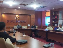 Pendidikan dan UKW Program Prioritas Kepemimpinan Hendry Ch Bangun