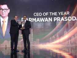 Dirut PLN Darmawan Prasodjo Kembali Dinobatkan Jadi CEO Of The Year