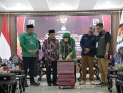 Paslon Rohmi-Firin Resmi Mendaftar ke KPU NTB dengan Visi NTB Maju dan Berdaya Saing