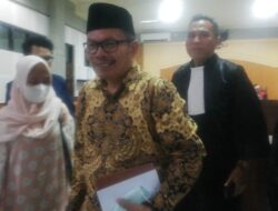 Sidang Perdana, JPU Sebut Rosiady Tak Laporkan Perubahan Perjanjian ke Gubernur