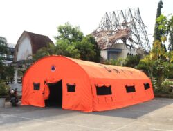 Gedung Terbakar, Sekertariat DPRD NTB di Tenda 