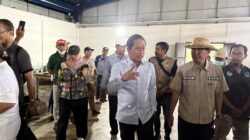 Menteri LHK Tinjau TPST Sandubaya