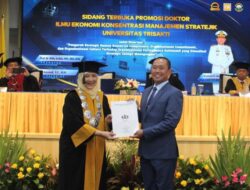 Perwira Tinggi TNI AL Raih Doktor Cumlaude Dari FEB Universitas Trisakti
