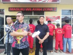 Polisi Tahan Enam Orang Tersangka Perusakan Rumah Brigadir Riska 