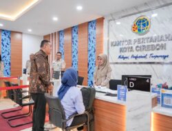 Tinjau Kantor Pertanahan Kota Cirebon, Wamen Ossy Pastikan Layanan Pertanahan Berjalan Optimal