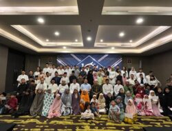 Rayakan Hut Ke-10, Lombok Astoria Hotel Undang Ratusan Anak Yatim Bukber 