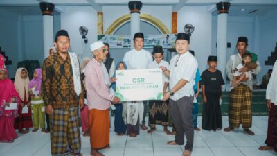 Nuzulul Quran di Kabul Bank NTB Syariah Serahkan Dana CSR Senilai Rp 15 Juta Untuk Masjid Nurul Ikhwan
