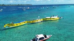 Warga Gili Meno Gelar Aksi Damai di Tengah Laut, Desak Pemda KLU Segera Sambung Pipa Air Bersih