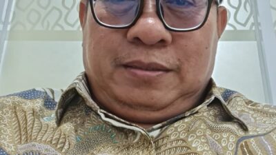 Geliat Bayang-Bayang Sang Mantan