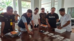 Penyidik Limpahkan Tersangka Eks Kasat Narkoba Polres Bima Kota Malaungi CS ke Kejari Bima 