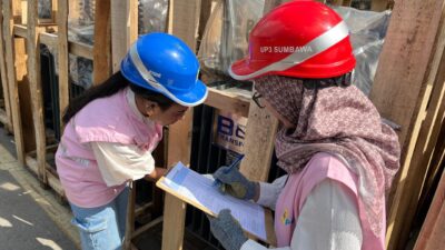 PLN UIW NTB Perkuat Semangat Kemerdekaan ke-81, Srikandi UP3 Sumbawa Pastikan Kesiapan Material untuk Listrik Andal