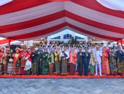 Di Hari Kemerdekaan, Gubernur NTB Kenakan Baju Adat Manggarai untuk NTT yang Berduka