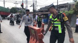 Warga Bongkar Road Barrier Rembiga, Polisi Ancam Pidanakan