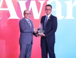 PLN Raih Sector Champion dan Runner Up BUMN Layanan Terbaik di Danantara Indonesia CX100 Award 2026